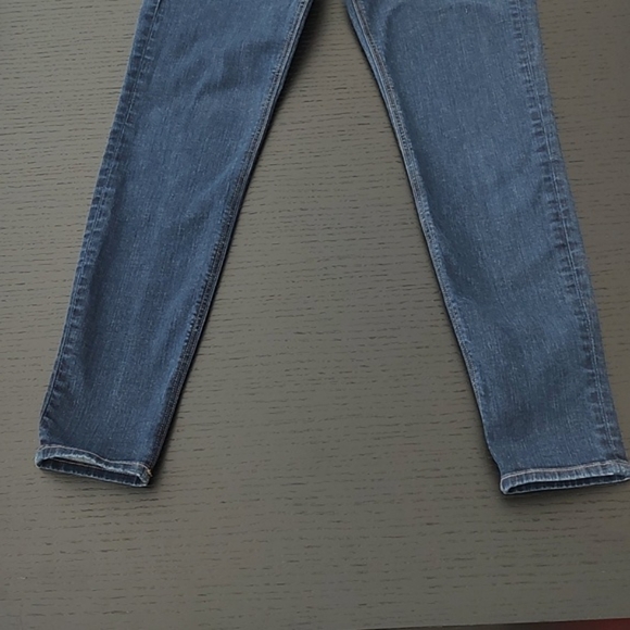 Like New True Religion HALLE Skinny Jeans Dark Wash Size 28 With Stretch - Picture 4 of 12